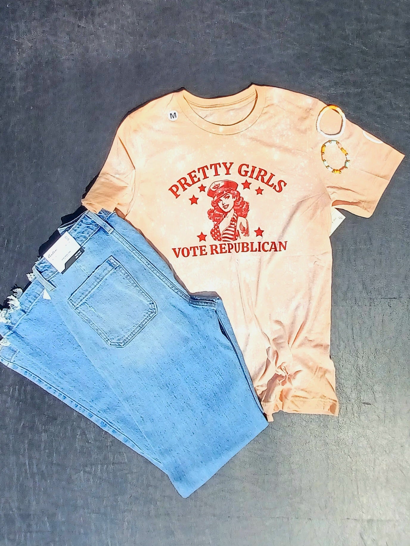 Pretty Girls - T Shirt