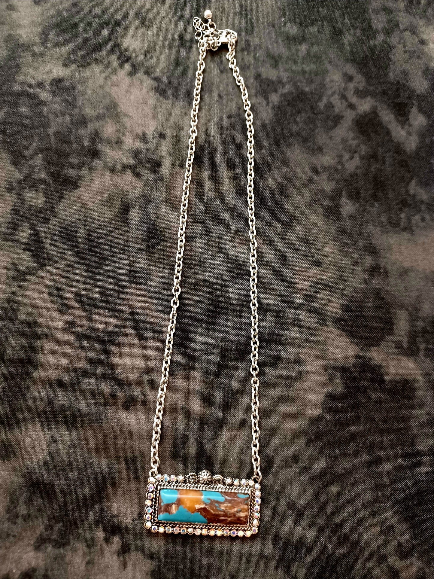 Beau - Necklace